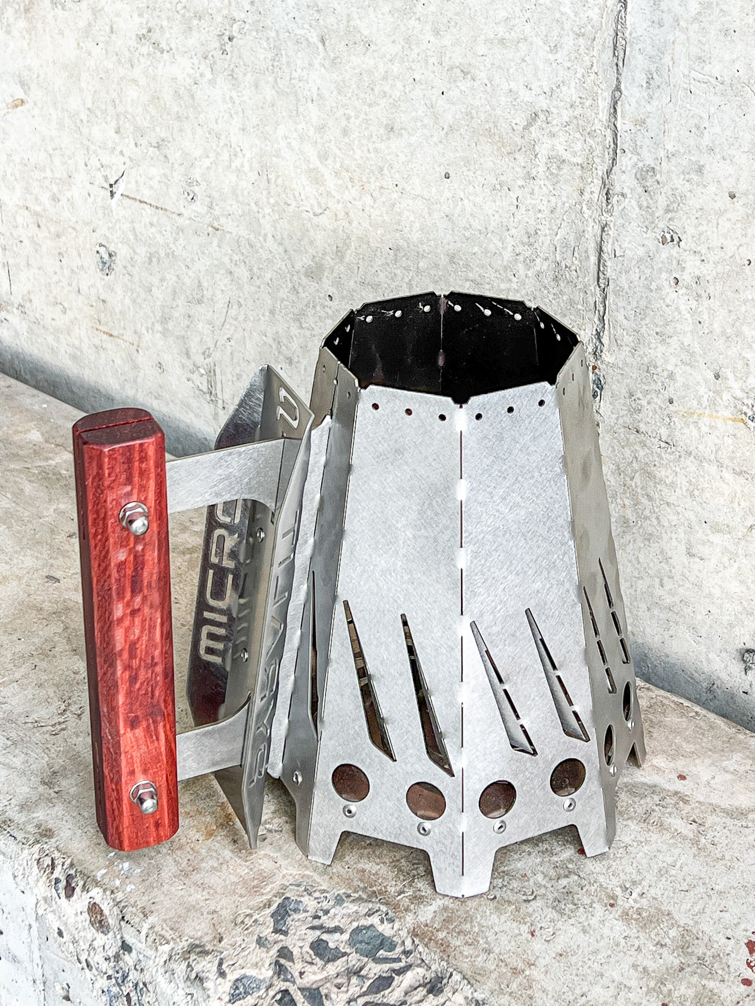 Pyralit Micro Ignition Unit – Charcoal in Under 10 Minutes