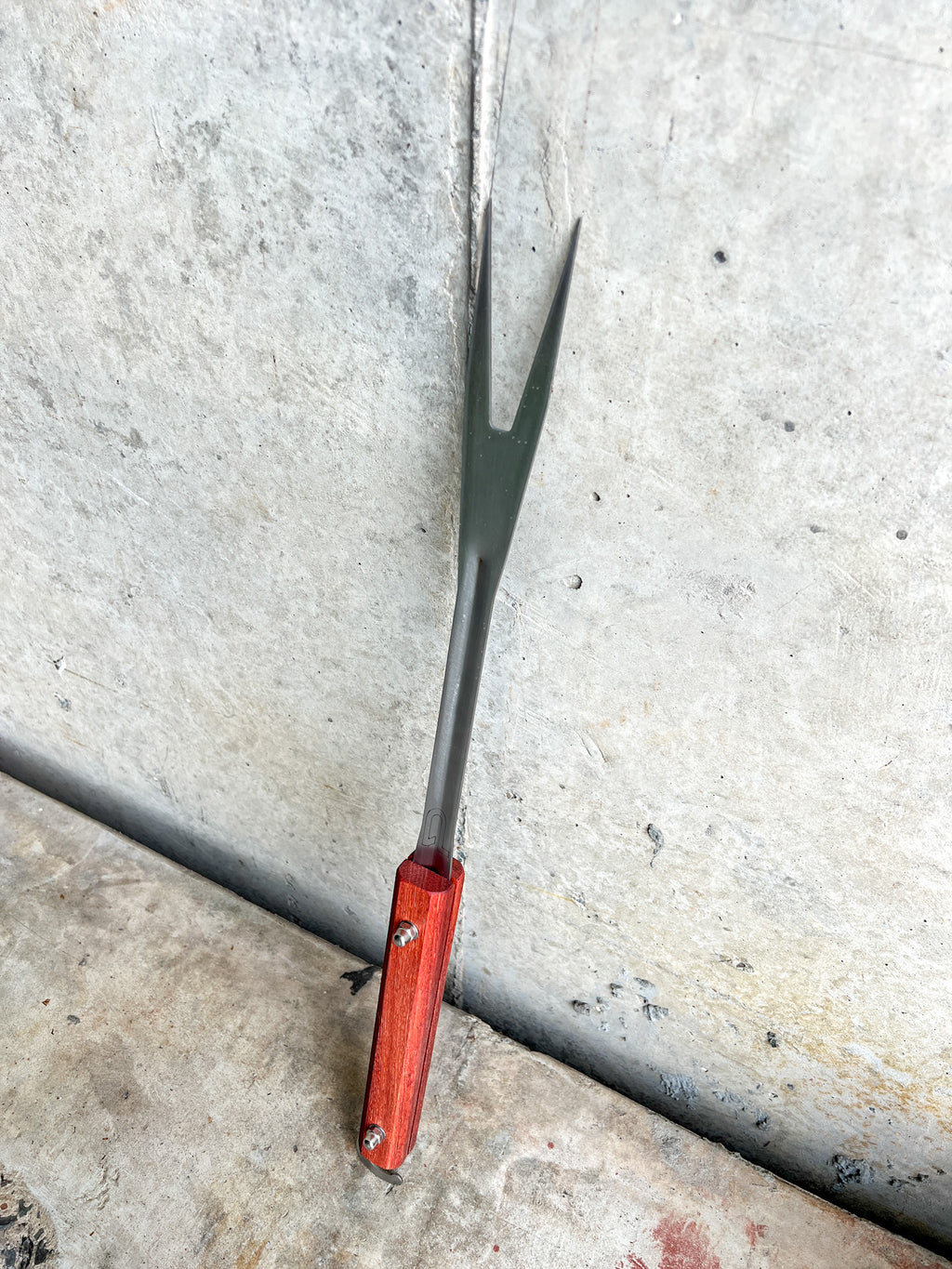 Pyralit Pitchfork – Lift, Turn and Handle the Fire