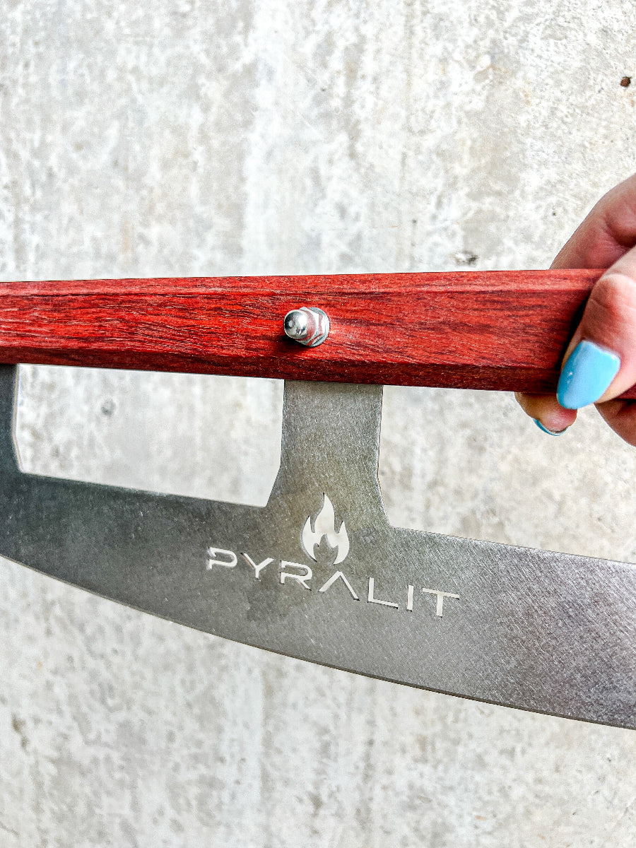 Pyralit Pizza Slicer – Heavy Duty. Razor Clean Cuts.