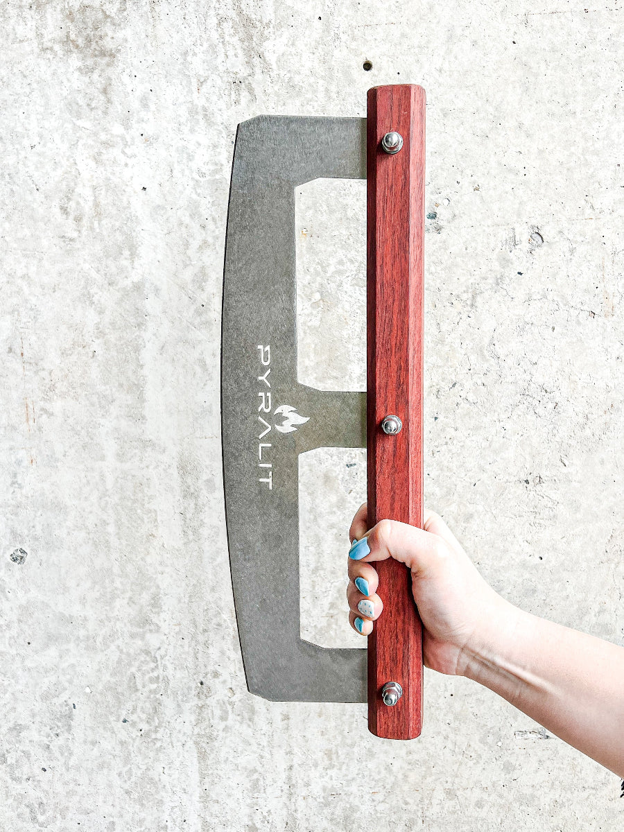 Pyralit Pizza Slicer – Heavy Duty. Razor Clean Cuts.