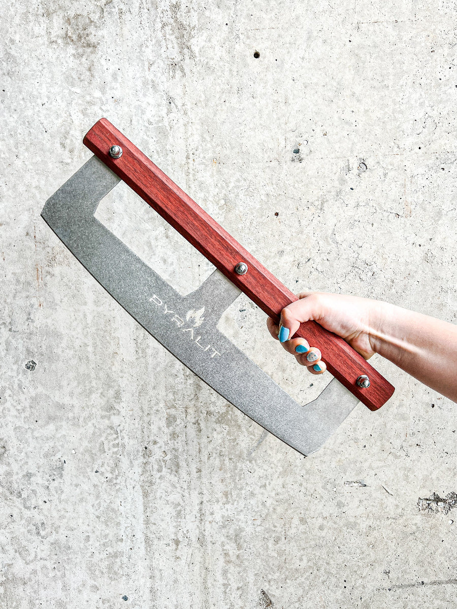 Pyralit Pizza Slicer – Heavy Duty. Razor Clean Cuts.